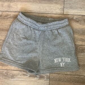 Comfy shorts. New York. size small